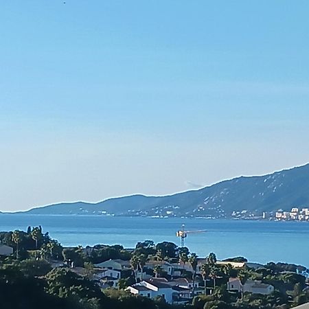 Studio Avec Terasse Vue Mer Porticcio  Exteriér fotografie